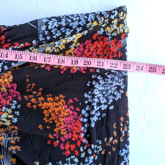 Anthropologie Akemi + Kin Top Adria Floral Top Small - Picture 8 of 9